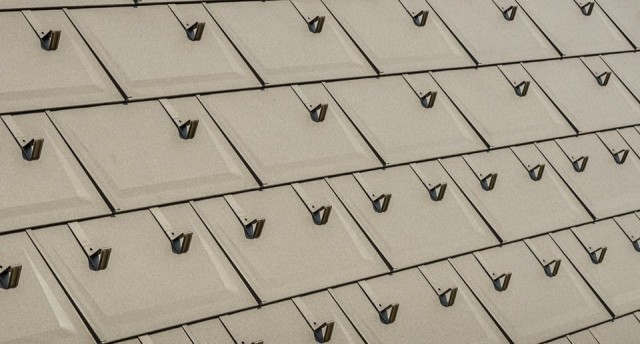 csm_PREFA-Dachplatte-R16-Braun-P10-CH_MFH_Gutstrasse_974a9477bf.jpg